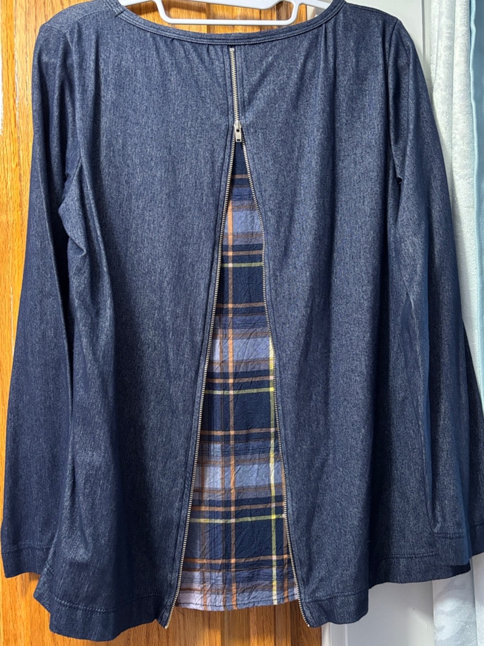 Hannah Navy Long-Sleeve Zipper Back Plaid Vent Top